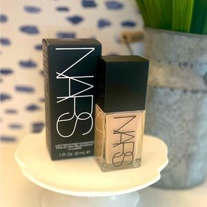 NARS Light Reflecting Advanced Skincare Foundation